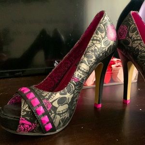 Rose and skull heels
